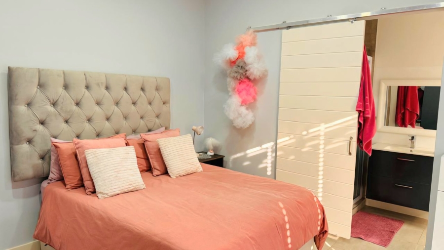 3 Bedroom Property for Sale in Somerton Estate Free State